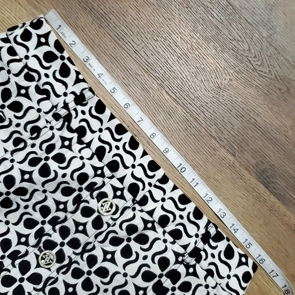 Adrienne Vittadini graphic black white front button pencil skirt euc - Picture 6 of 9